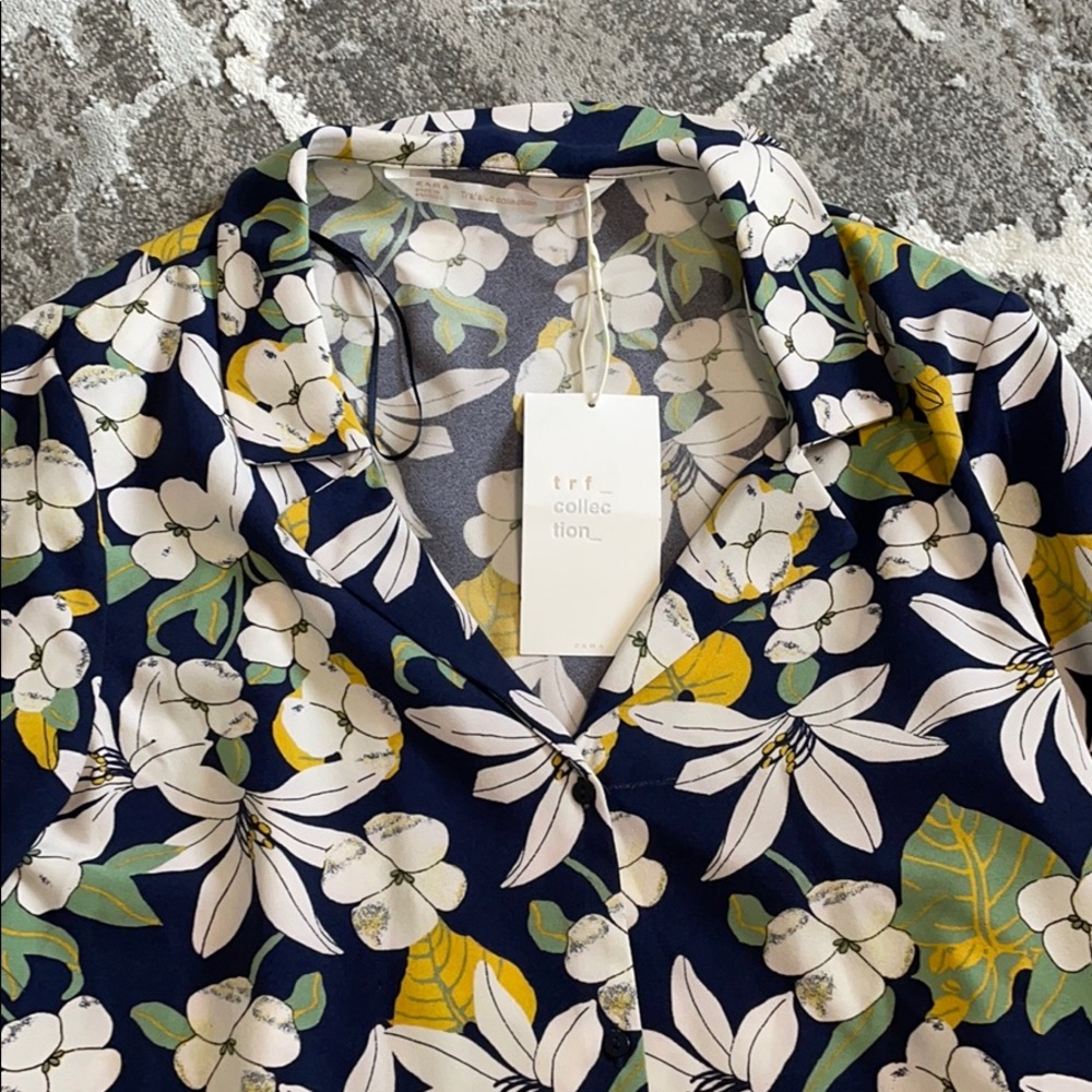 Zara Floral Top - Picture 2 of 4